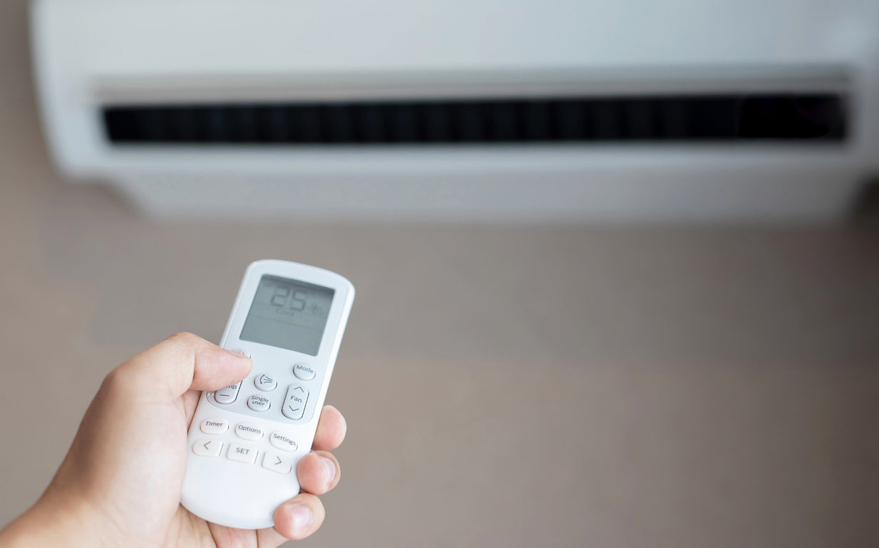 事業内容- エアコン工事